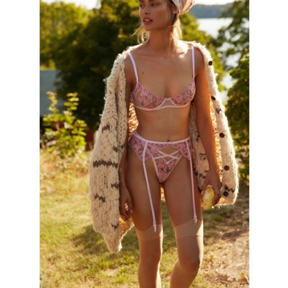 NWT For love & lemons 3pc SET Olivia Lace Bra Garter & Thong MIX N MATCH